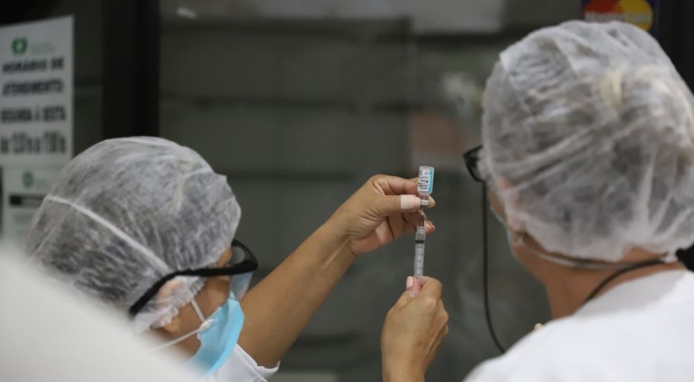 Florianópolis segue vacinação de 47 anos ou + nesta segunda-feira (28)