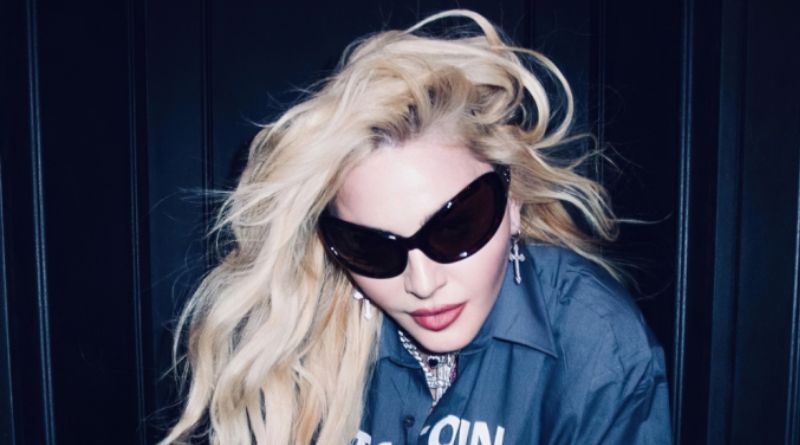 Madonna descarta cinebiografia após iniciar turnê mundial.