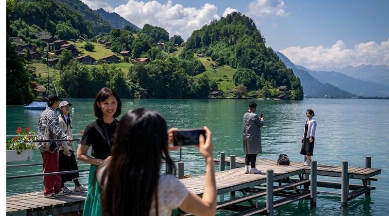 Pousando no Amor, da Netflix, causa excesso de turistas na Suiça - ABCdoABC